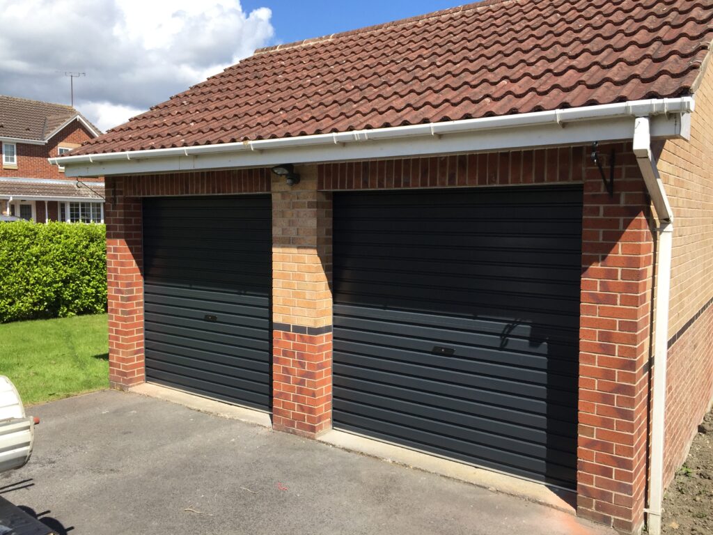 Roller garage doors in Anthracite grey